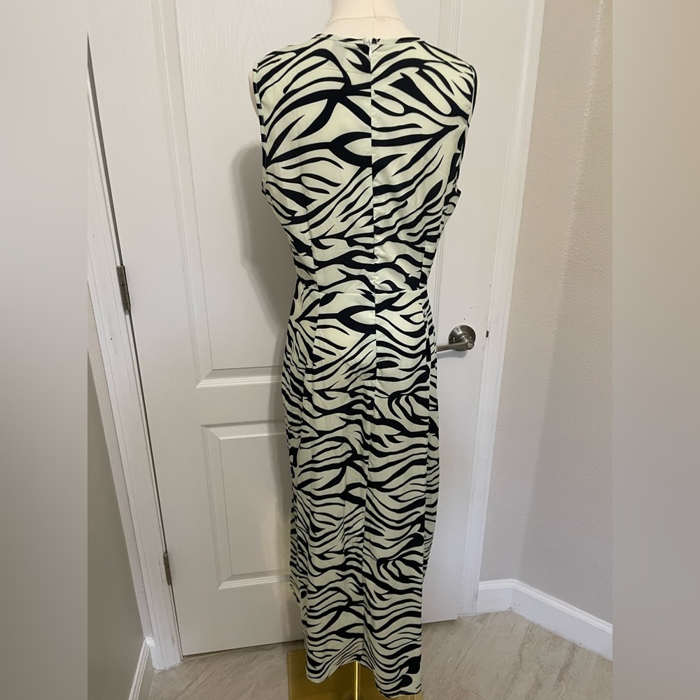 SHEIN Black and White Asymmetrical Bodycon Dress - Picture 7 of 10